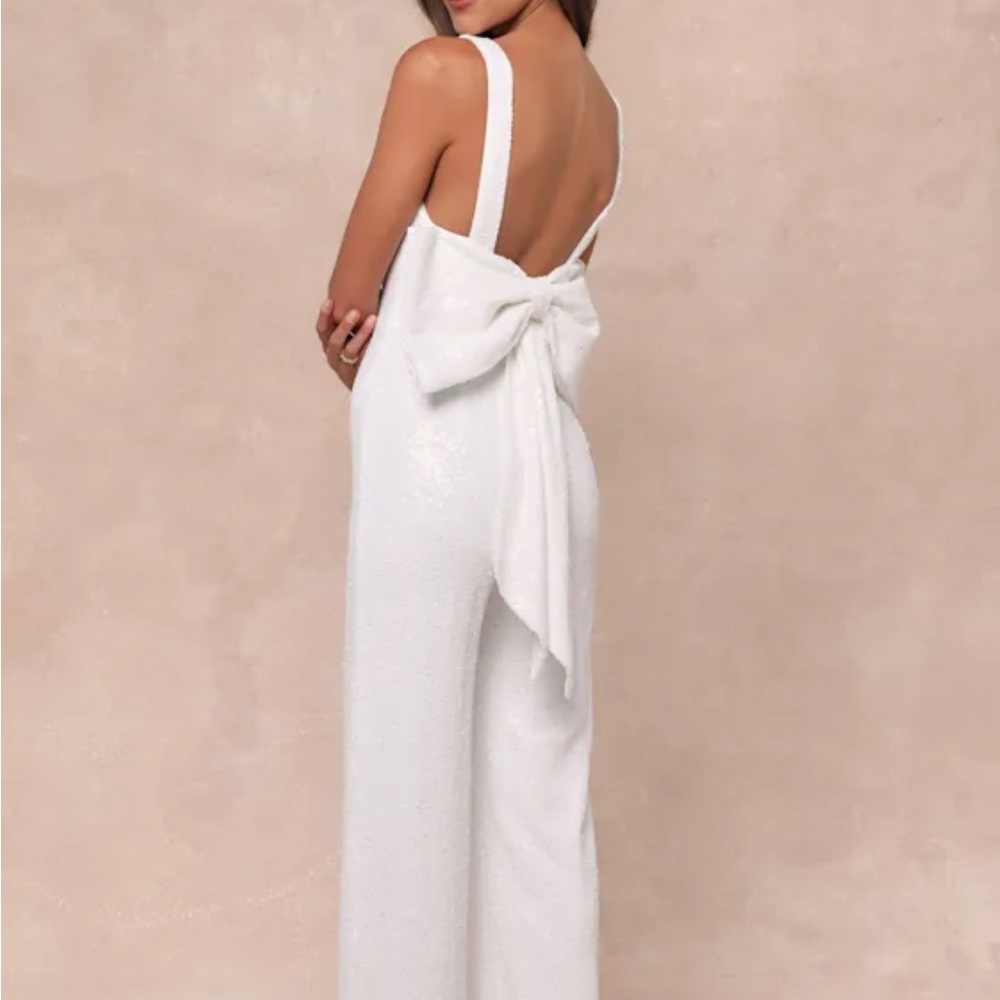 Lulu's White Jumpsuit with Open Back and Bow NEW